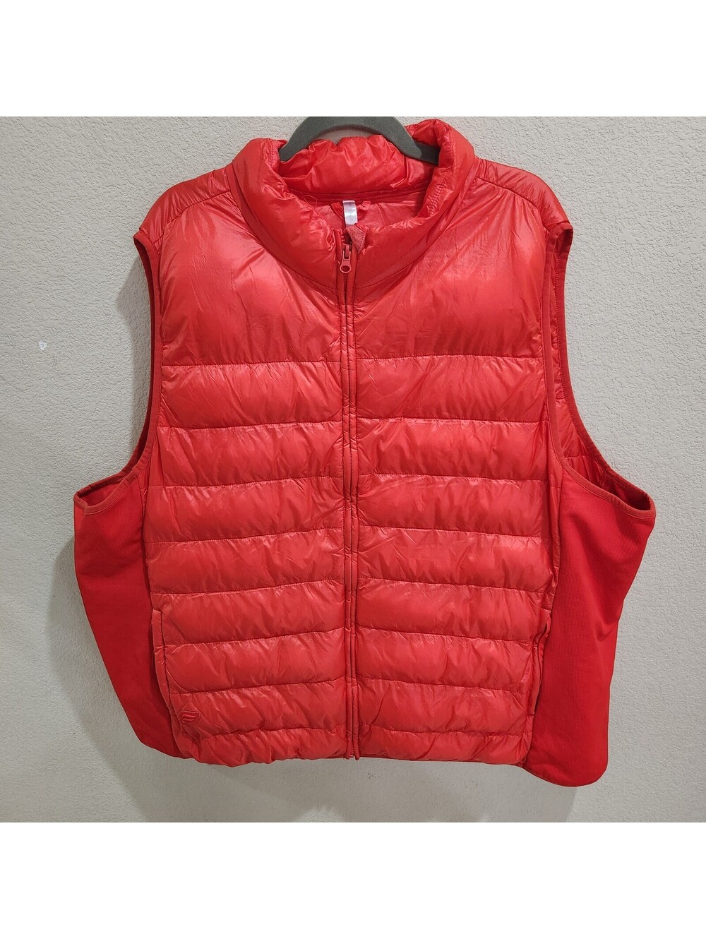 Fabletics Elliot Puffer Vest Size 4XL Cherry Red Full Zip Quilted Jacket